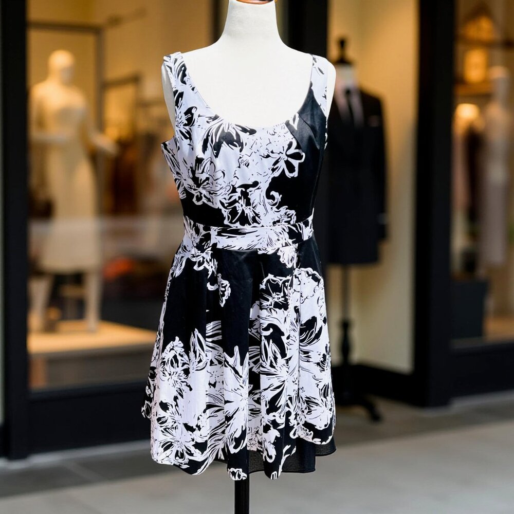 White House Black Market Dress - Like New